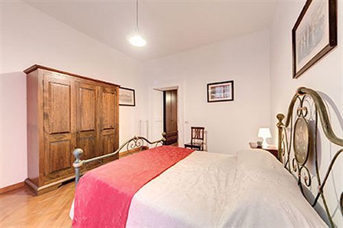 Affittacamere Residenza Domizia 3*