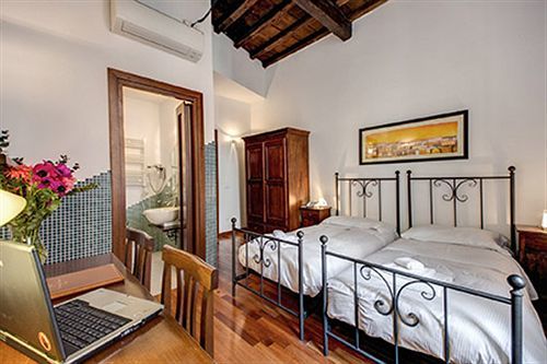 Affittacamere Residenza Domizia Roma