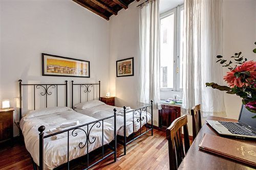 Residenza Domizia Roma