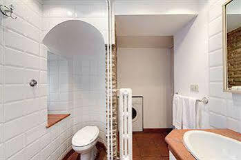 Affittacamere Residenza Domizia 3*