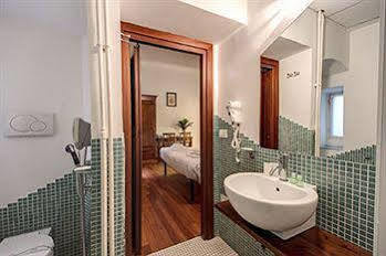 Residenza Domizia 3* Roma