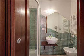 Affittacamere Residenza Domizia 3*