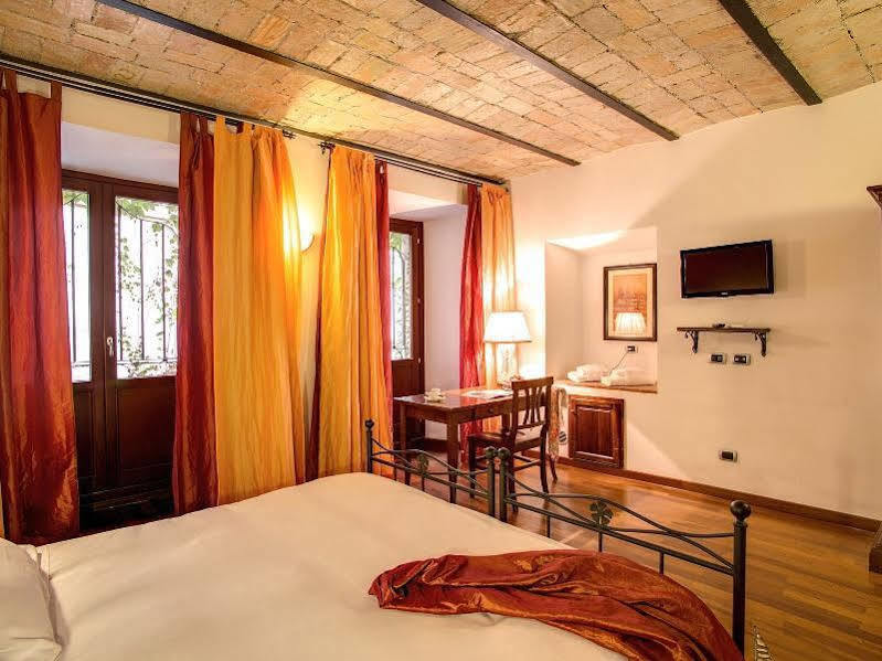 Residenza Domizia Guest house
