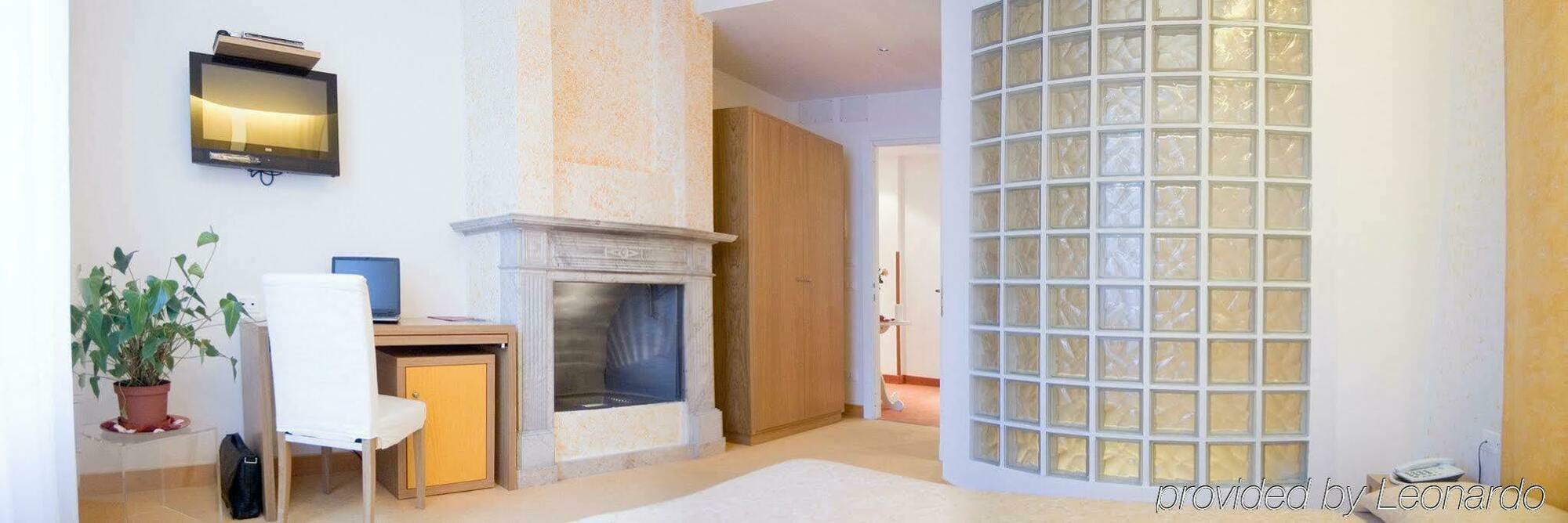 Residenza Domizia Guest house 3*