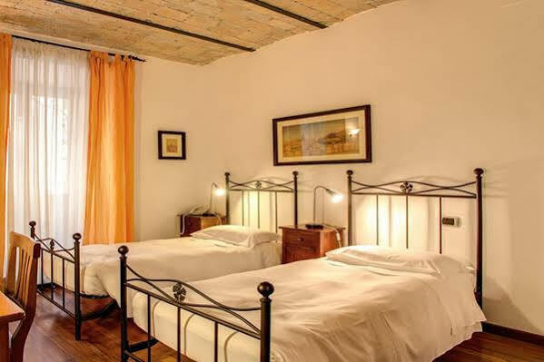 Residenza Domizia Guest house 3*